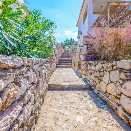 Hilltop Residences Apartamento *