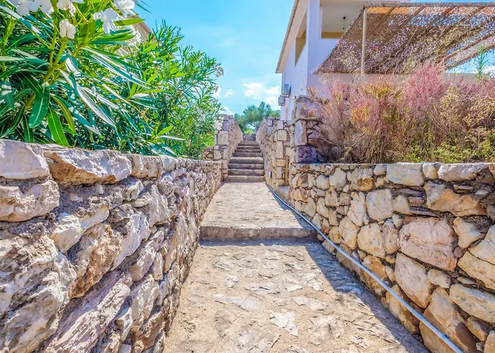 Hilltop Residences Apartamento *